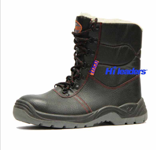 Cold resistant safety boots